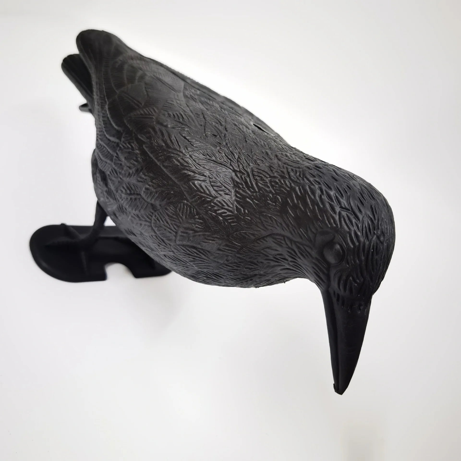 Lifelike Hunting Decoy Crow Garden Plastic Bird Pigeon Crow Scarer Black Scare Crow Yard Garden Realistic Figurine Bird Decor